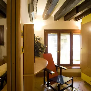 i-gioielli-del-doge-topazio.hotelinveneto.com/