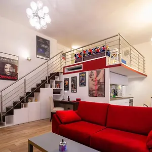 Apartamento The Actors House By Napoliapartments, Nápoles