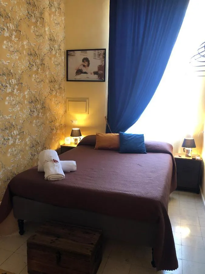 Aroma - Neapolitan Bnb Guest house Naples